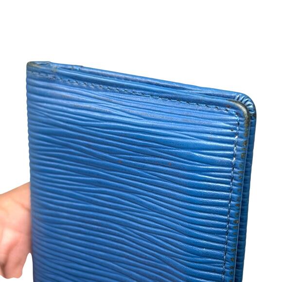 Louis Vuitton Yellow Wallet - Picture 16 of 16